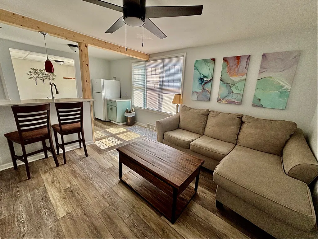 Charming 1 bedroom Apartment in Erie, PA — Photo 4