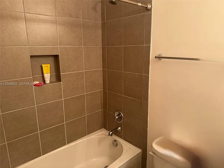 3329 NW 11th Ave #3329 — Photo 41