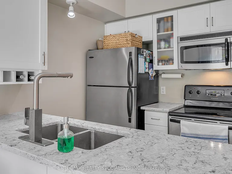 54 E Liberty St #1013 — Photo 13