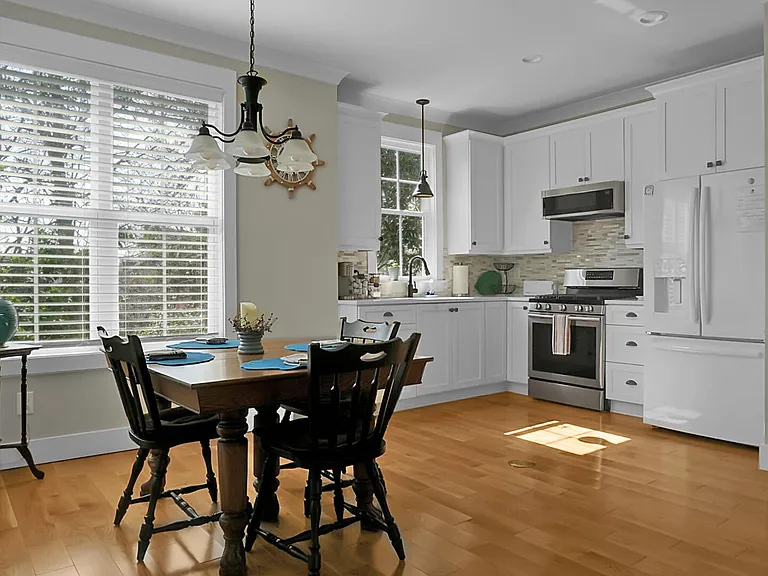 1354 Bluebird Dr — Photo 25