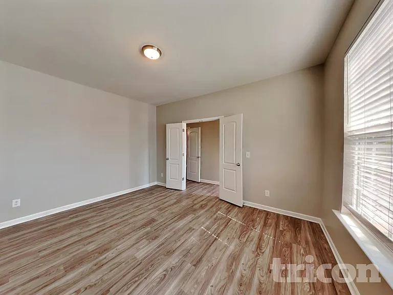 2345 Waverly Crossing Rd — Photo 16
