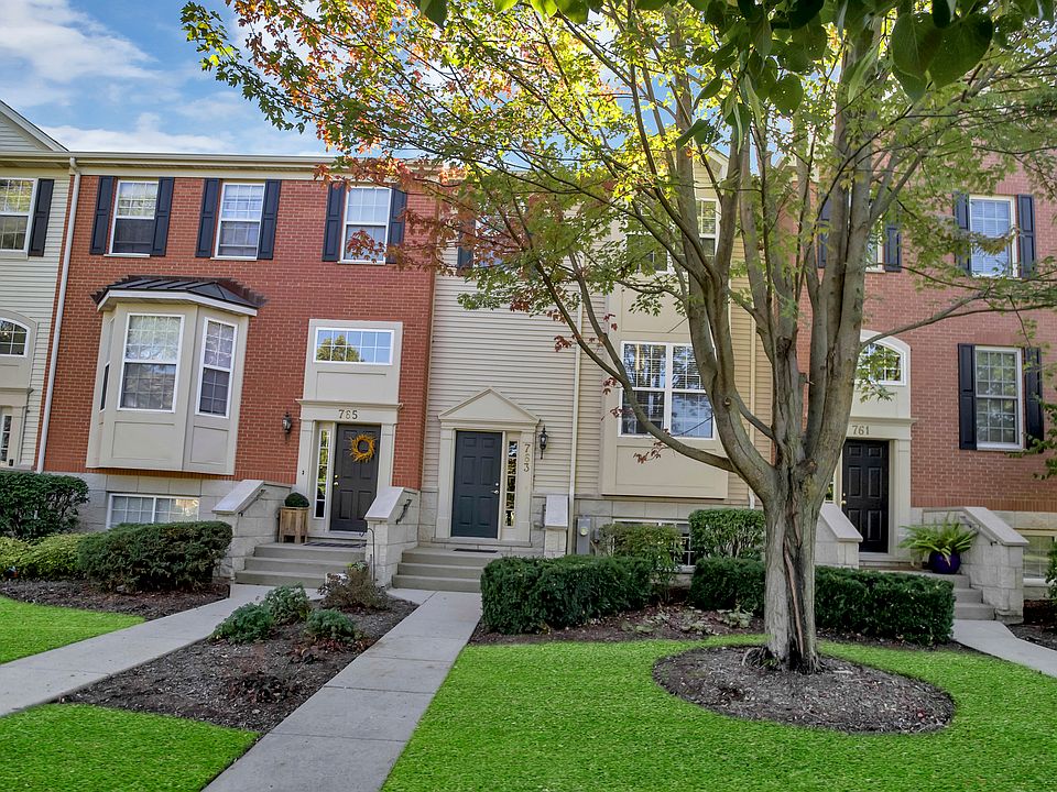 1st image of 763 Thornbury Ct #102-3