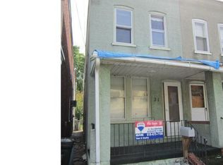 31 W 3rd St, Marcus Hook, PA 19061