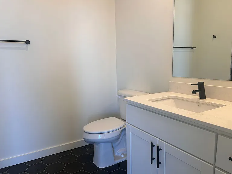 103 E 3rd St. - The Hayden — Photo 35