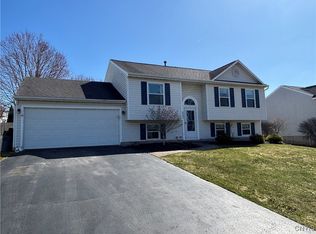 5624 Bunbury Ter, Clay, NY 13041