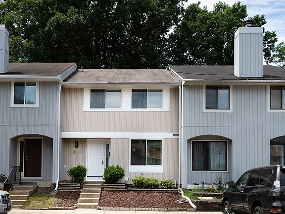 2nd image of 18505 Split Rock Ln