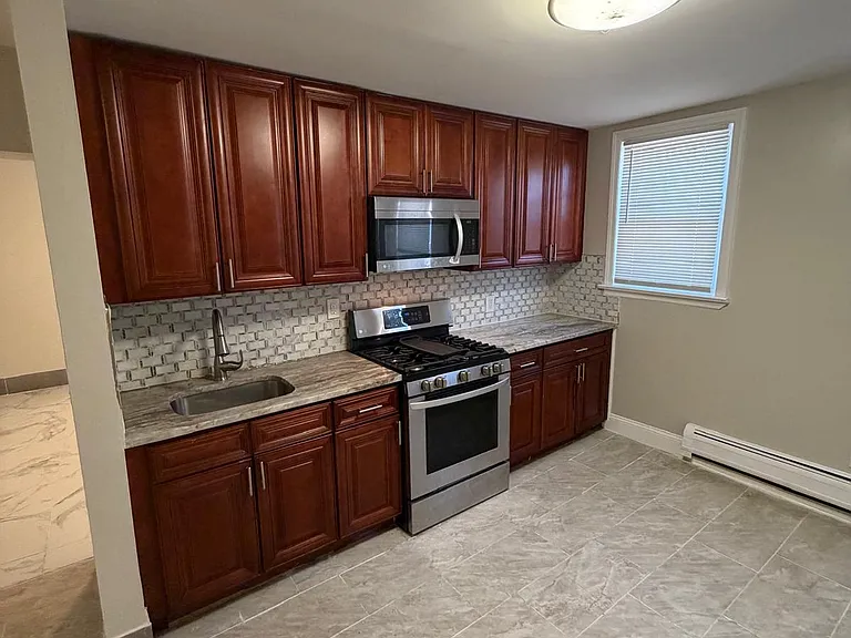 563 Fulton St #1 — Photo 13