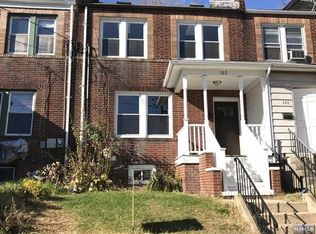 322 Undercliff Ave, Edgewater, NJ 07020