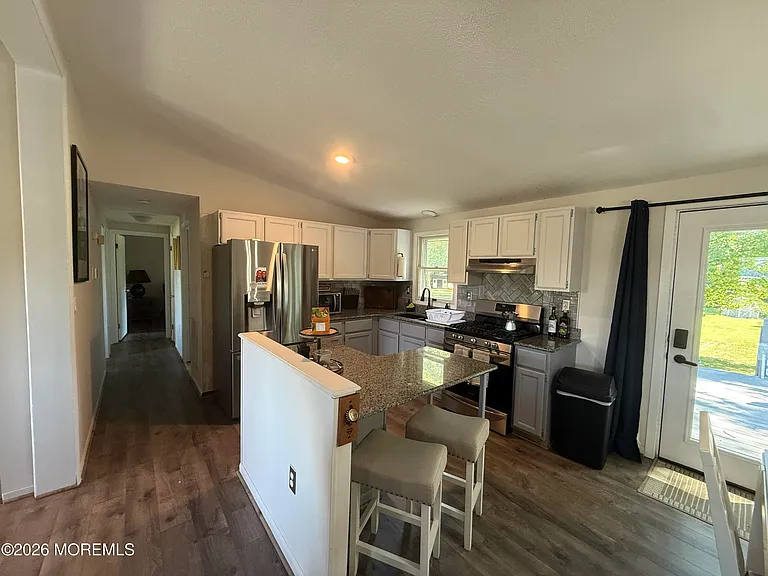 940 Anderson Rd — Photo 17