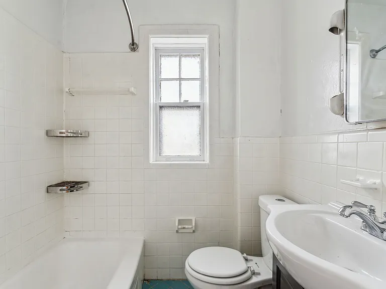 2254 Bryn Mawr Ave #14 — Photo 10