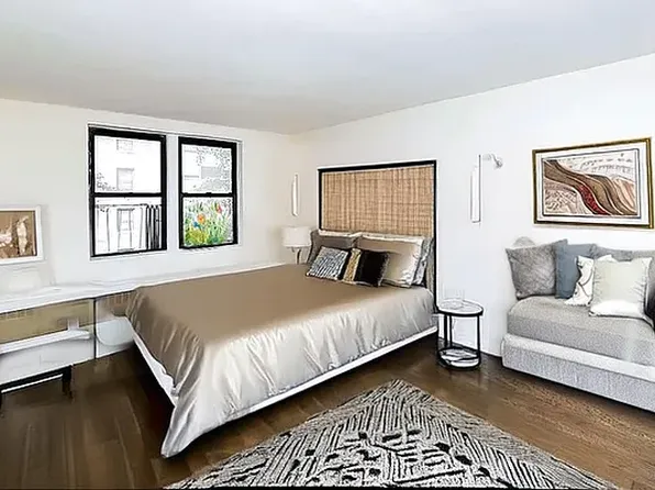 342 East 55th Street 4C image 1 of 5