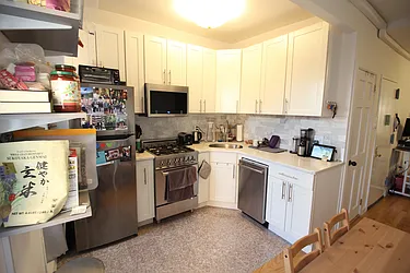 Rented by True Real Estate Group