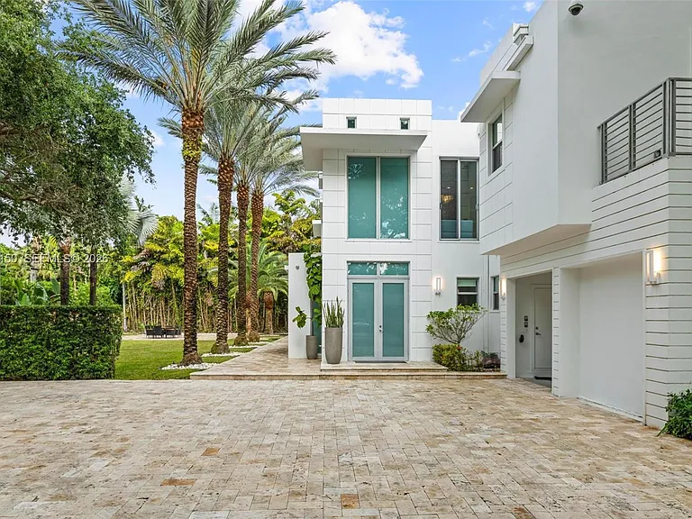 3917 S Le Jeune Rd — Photo 101