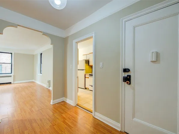 167-10 Crocheron Avenue #4K, Flushing, NY 11358