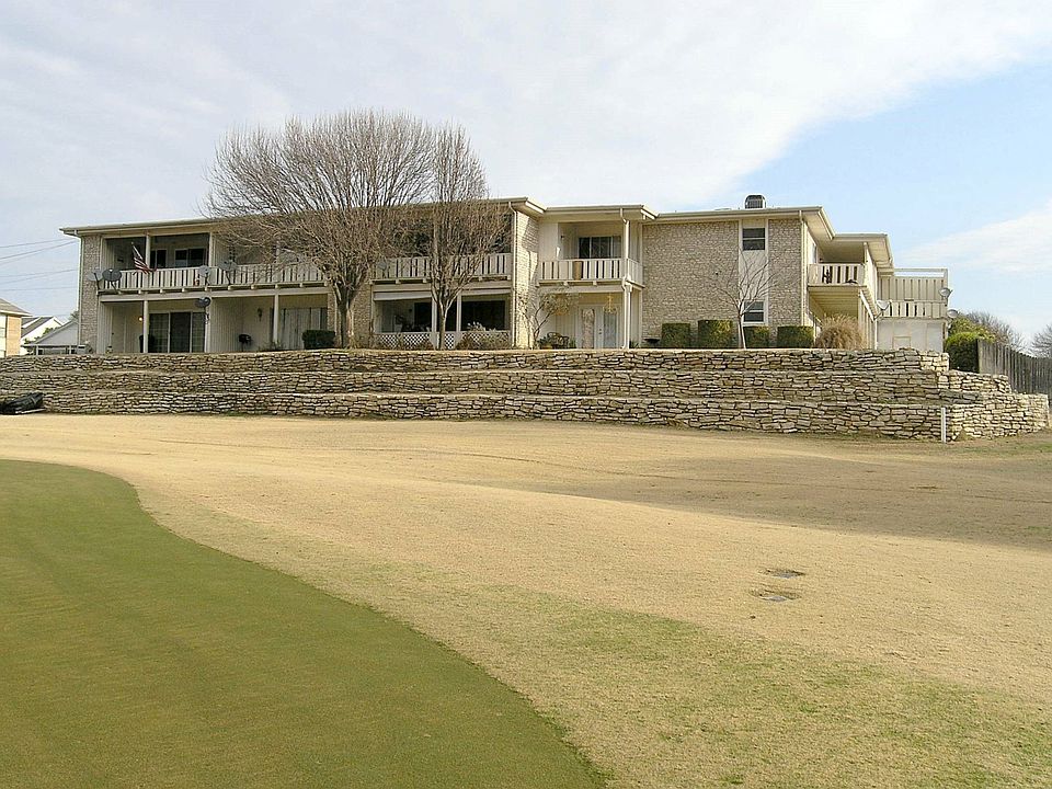 1st image of 4211 Fairway Dr APT 18