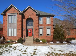 702 Lake Forest Pkwy, Louisville, KY 40245