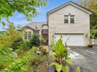 1201 Robbins Station Rd, North Huntingdon, PA 15642