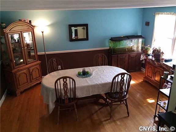 5th image of 110 Gulino Ave