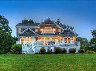 4 Ledge Rd, Bristol, RI 02809