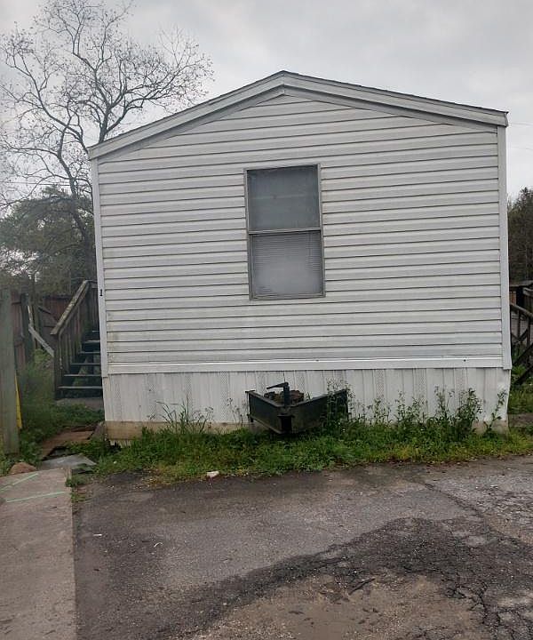 1st image of 1740 6th Ave Trlr 1