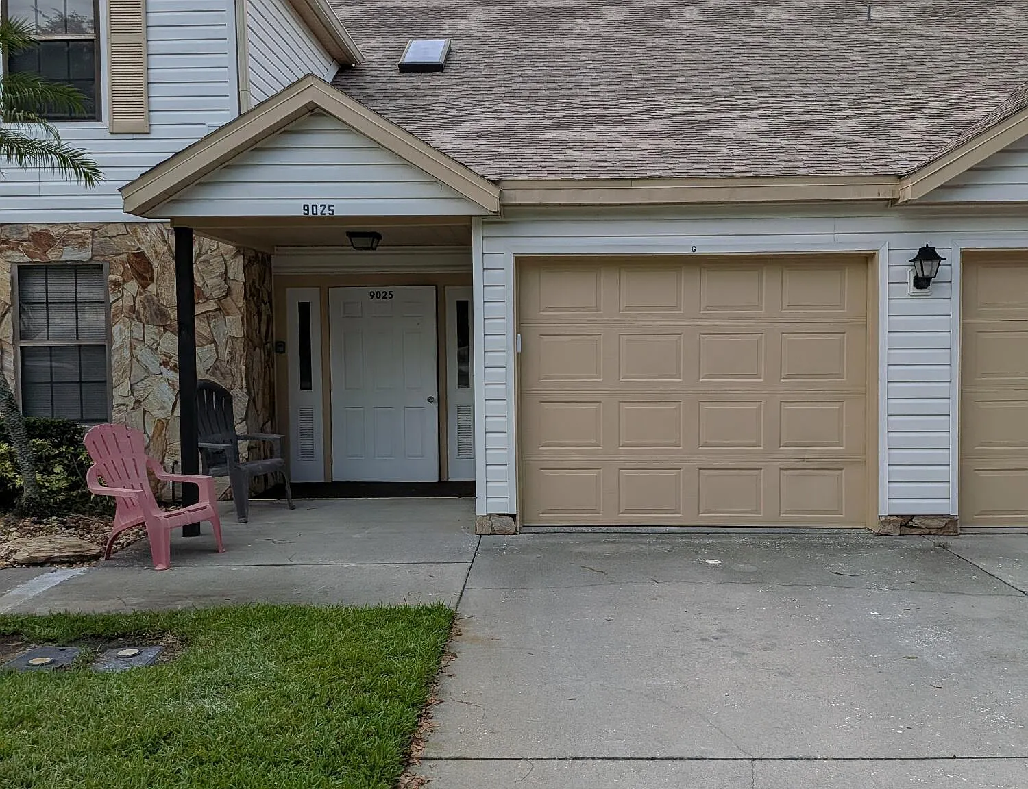 2 bed, 2.0 bath, 1200 sqft, $1,900 — Photo 1