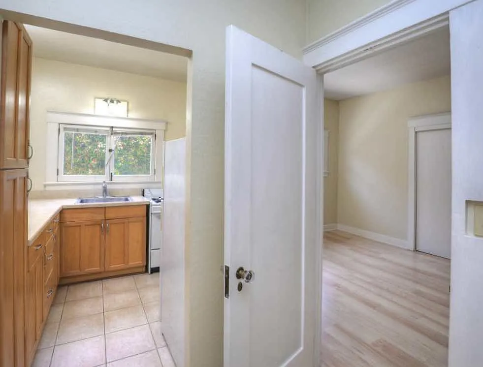 1 bed, 650 sqft, $3,200 — Photo 2