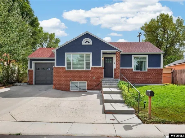 1905 Hyview Dr, Casper, WY 82604