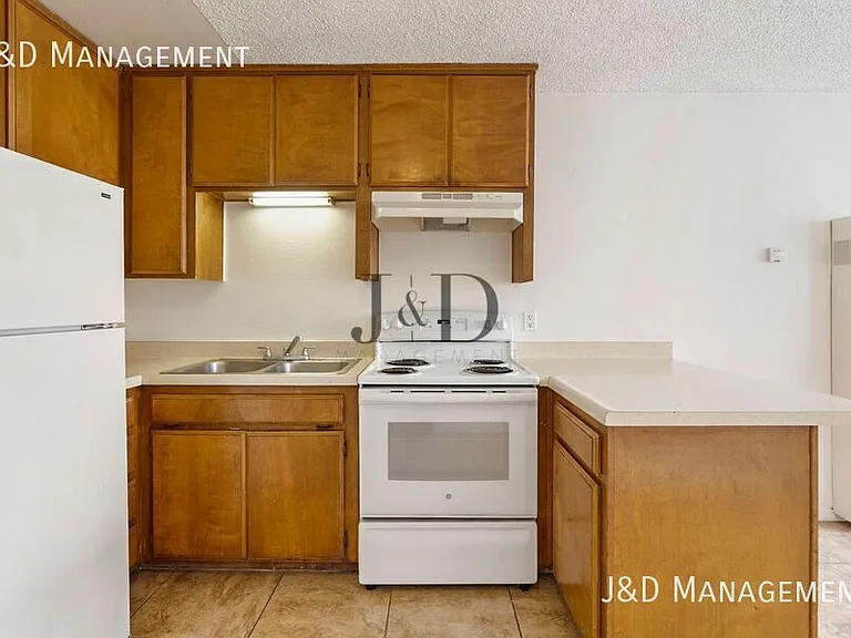 4086 Swift Ave — Photo 18