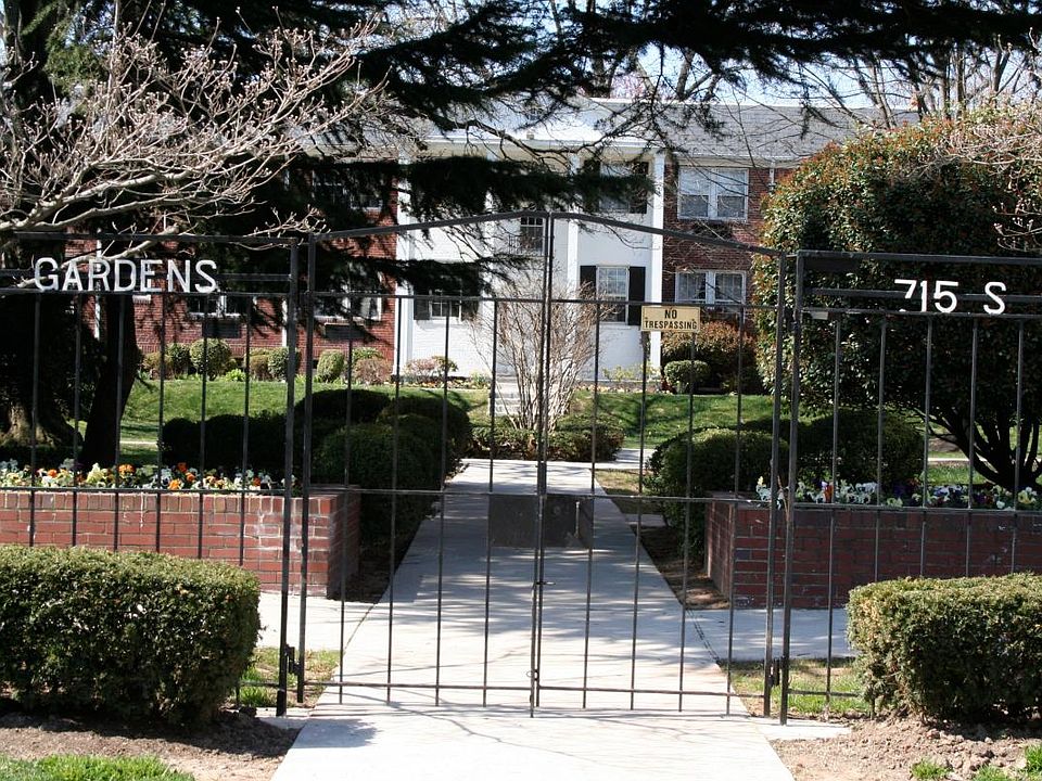 Front gate entrance on S. Washington Street
