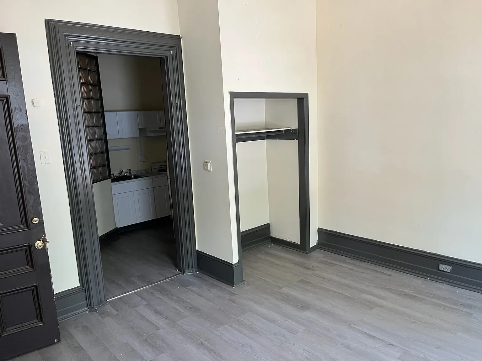 1 bed, $900 — Photo 3