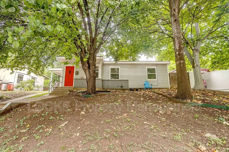 3808 Bryce Ave