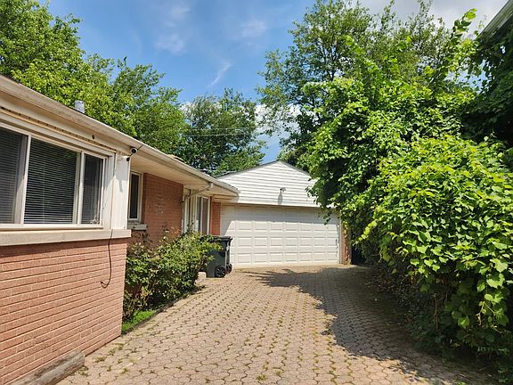 3rd image of 6647 N Lawndale Ave