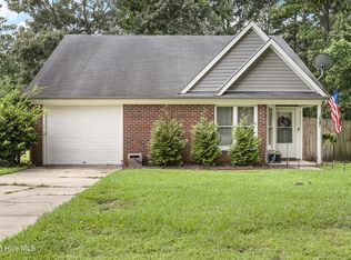 547 Shadowridge Rd, Jacksonville, NC 28546