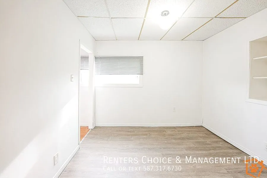 Building Photo - 5315 48th Ave #1