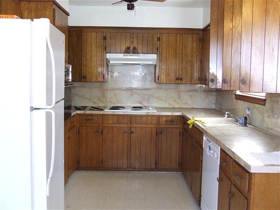 5th image of 1301 Lamont St