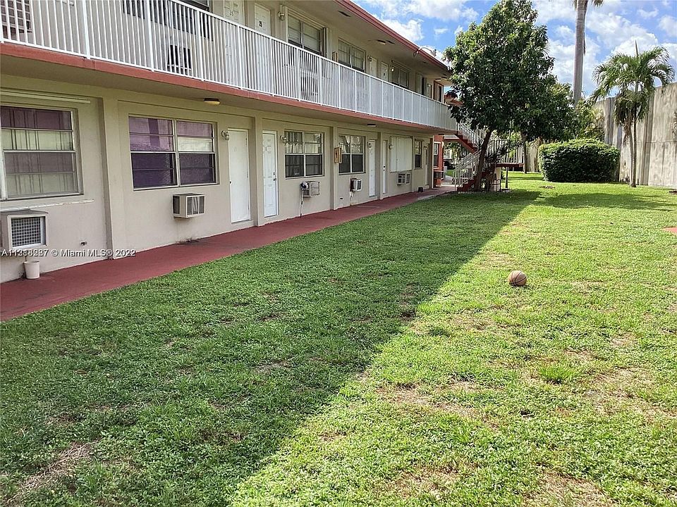 1st image of 2917 Plunkett St APT 22C