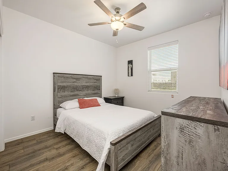 3653 Central Ave — Photo 27
