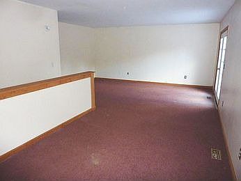 2nd image of 2601 Burnside Rd