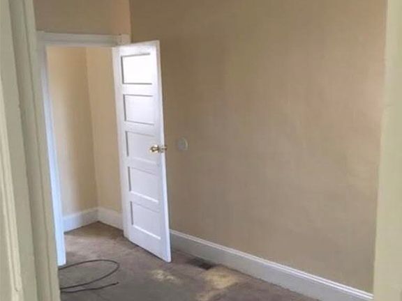 5th image of 156 N Robinson St #House