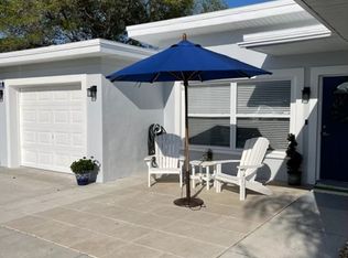 165 Mineola Dr W, Belleair Bluffs, FL 33770