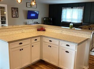 104 Field Dr, Chester, IL 62233