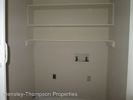 3rd image of 133 Cambridge Dr #2995550