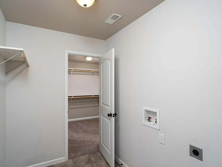 5803 Abercorn Dr — Photo 19