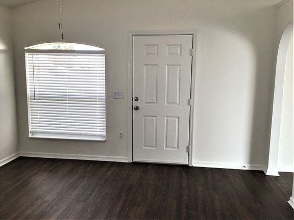 2nd image of 305 Placid Lake Dr