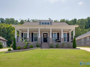 7066 Meadow Way Ln, Owens X Rds, AL 35763