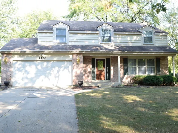 1520 Chippewa Dr, Naperville, IL 60563