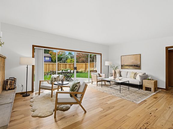4th image of 7524 43rd Ave NE