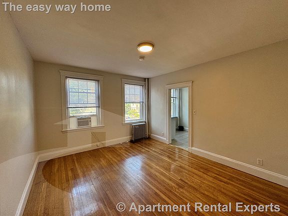 5th image of 30 Langdon St APT 5