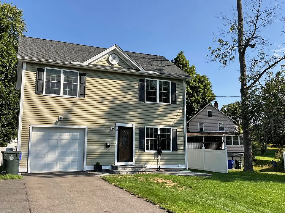 38 Glastonbury Ave