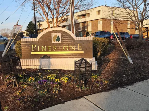10200 Prince Pl APT 206, Upper Marlboro, MD 20774